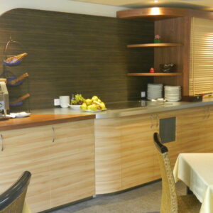 Meuble petits déjeuners