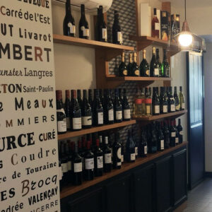 meuble sur mesure de présentation de bouteilles