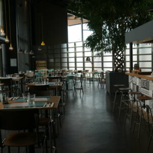 La Cantine Française dispose de beaux espaces