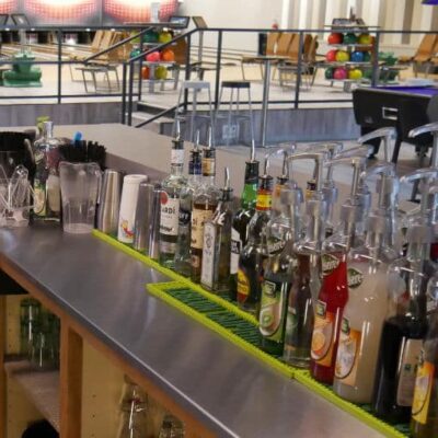 Comptoir de bar à cocktails