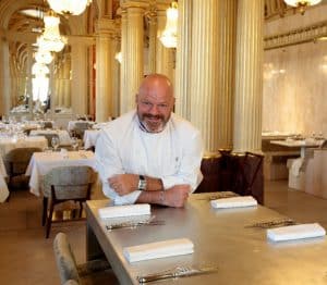 Comptoir en étain chez Philippe Etchebest
