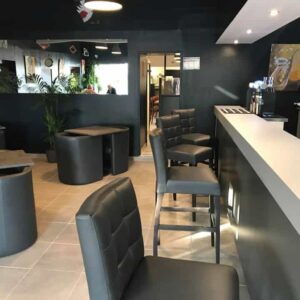 rénovation du comptoir de bar avec un habillage