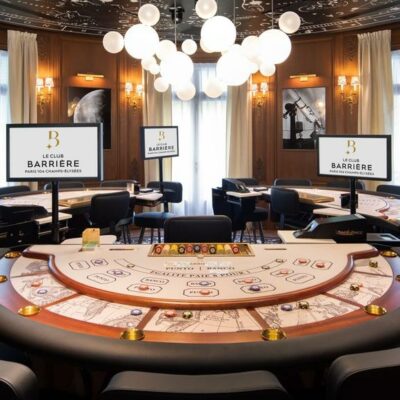 Nouveau club de jeux pour les amateurs de poker aux champs Elysées