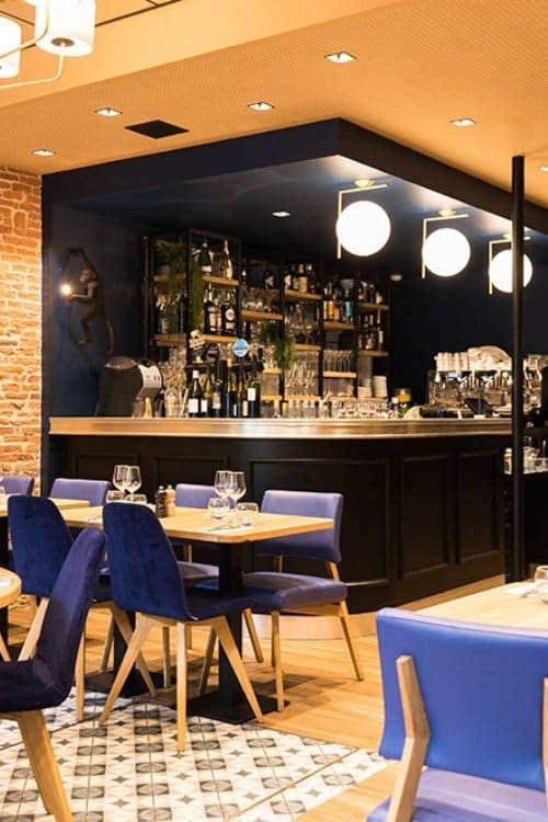 comptoir de bar en étain