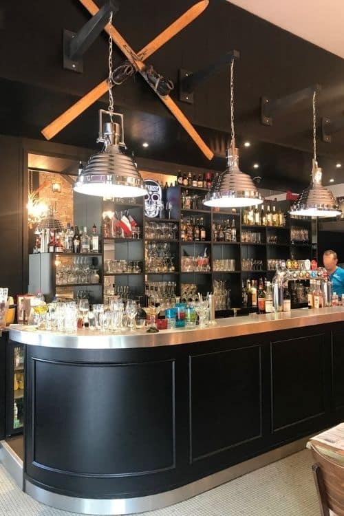 Comptoir de bar en inox