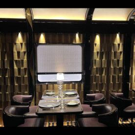 intérieur d'un wagon style art déco